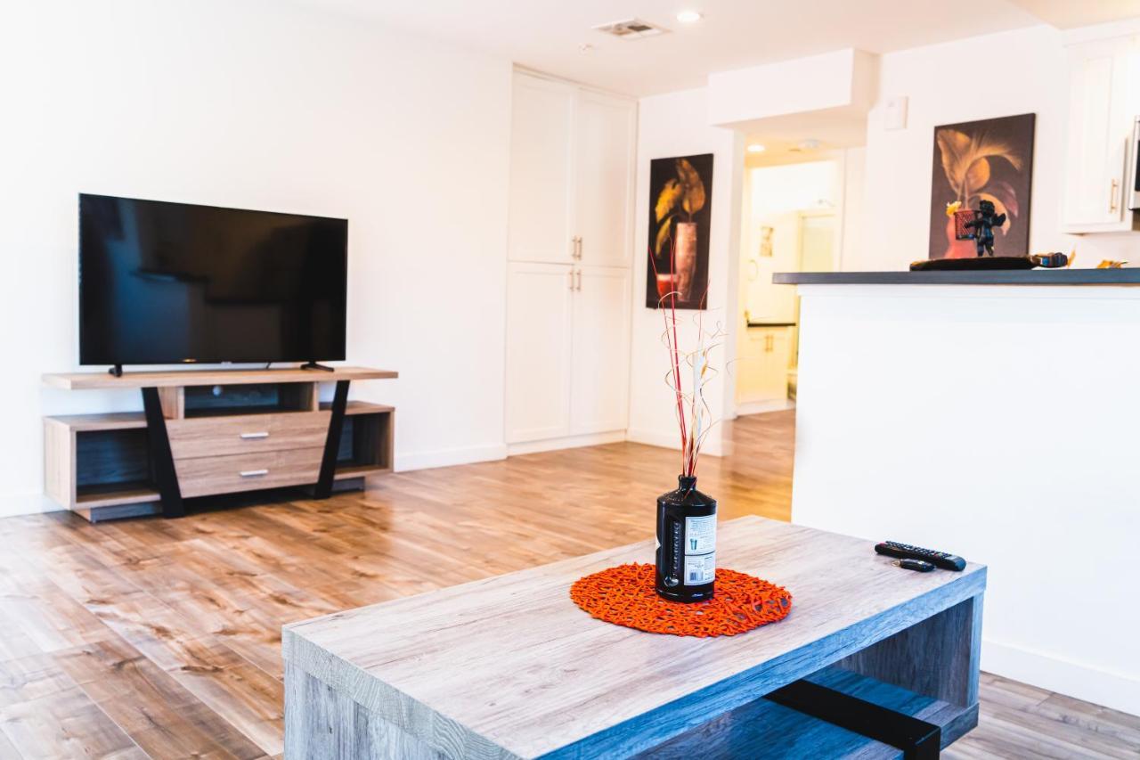 Modern Remodeled 1-Bedroom Close To Hollywood Walk Of Fame With Parking لوس أنجلوس المظهر الخارجي الصورة